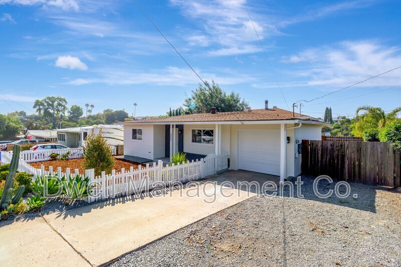 Primary Photo - 6805 Alamo Way