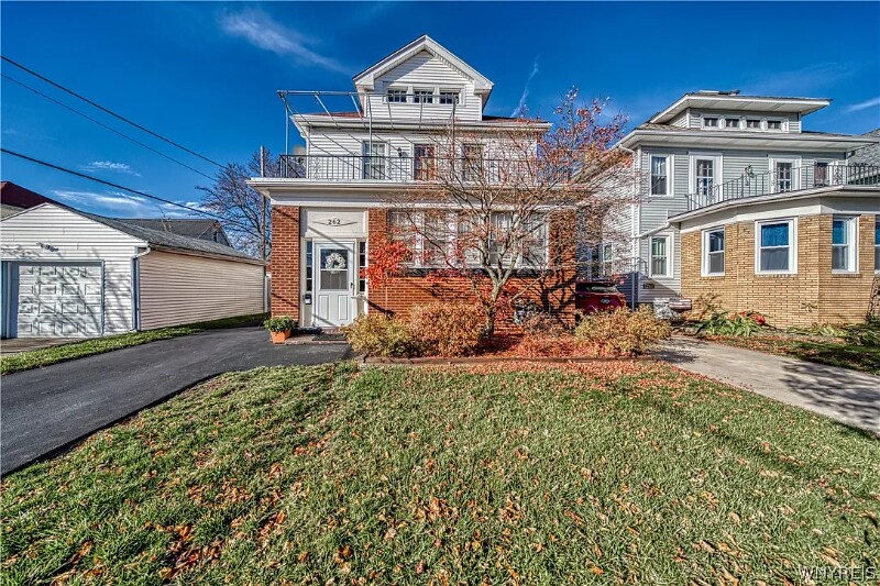 Foto principal - 262 Sterling Ave