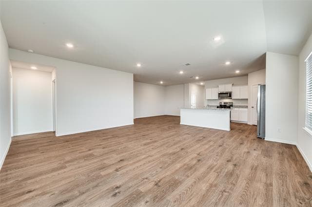 Building Photo - 775 Tiger Lily Wy