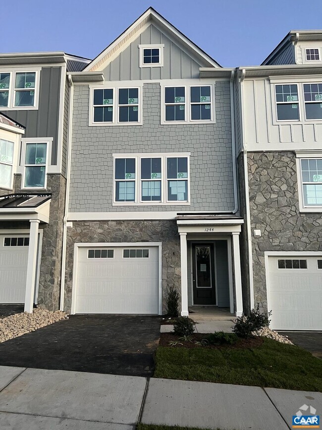 Building Photo - 1244 Laconia Ln