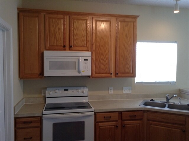 Building Photo - 1257 Silverstone Ct