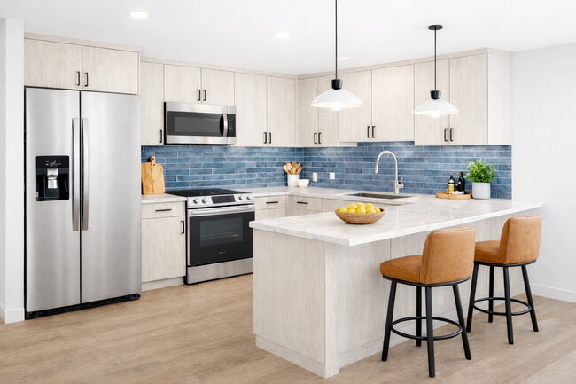 Building Photo - Cypress Point