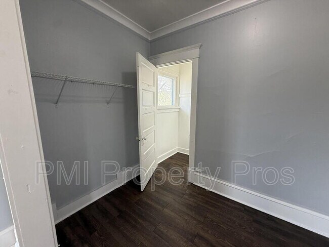 Foto del edificio - 2155 N 32nd St