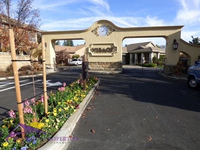 Primary Photo - Modern Three-story 5 Bed 3.5 Bath 2,601 sqft Fair Oaks Home