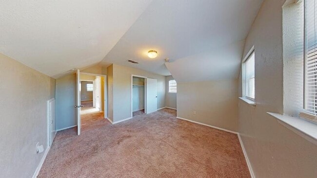 Building Photo - 218 Hialeah Park St