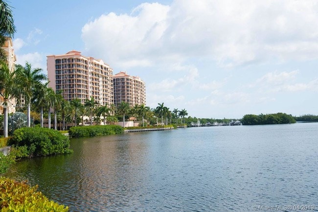 Building Photo - 13621 Deering Bay Dr