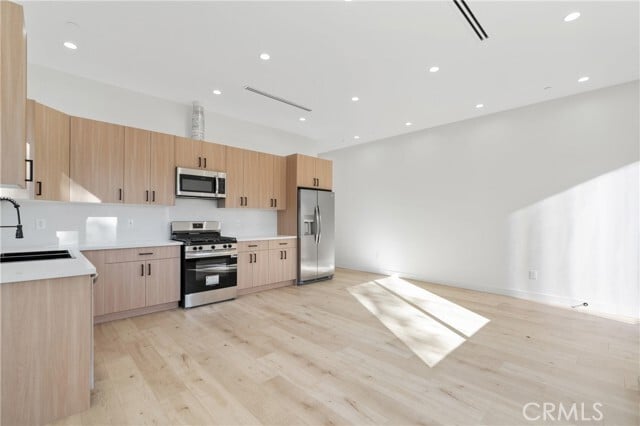 Building Photo - 17313 Los Alimos St