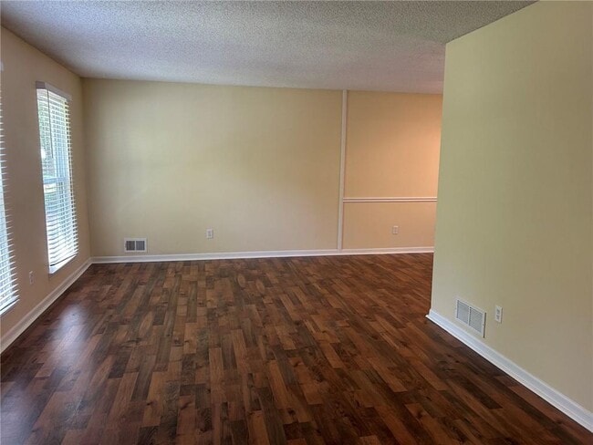 Building Photo - 9775 Loblolly Ln