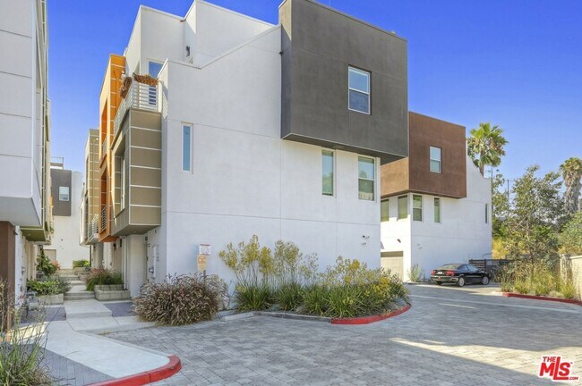 Foto del edificio - 2202 Edendale Ln