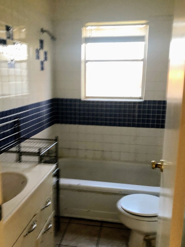 Foto del edificio - 4115 S Monroe St