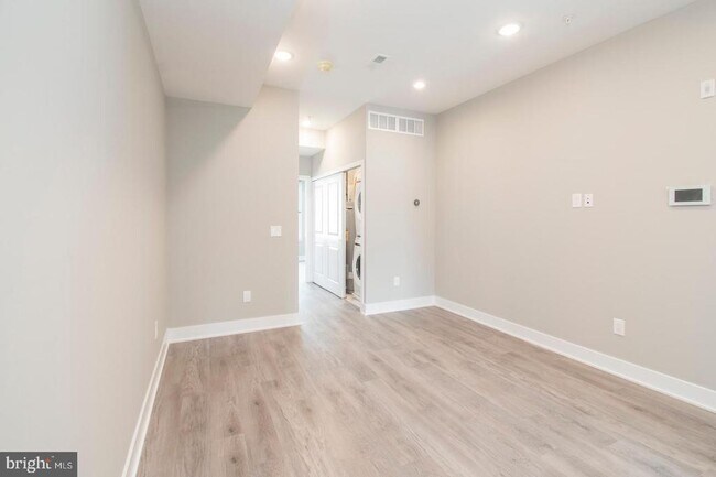 Foto del edificio - 1206 N 24th St