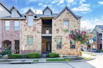 Building Photo - 4220 Riverview Dr