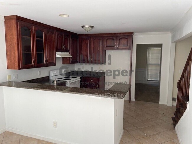 Building Photo - 145 Princeton Trce