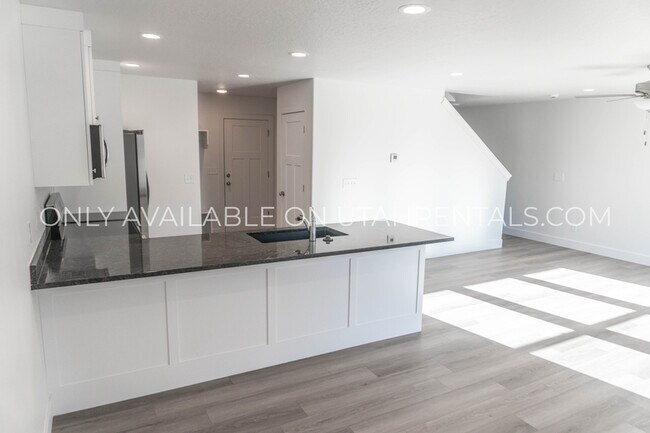 Foto del edificio - 868 N 200 W