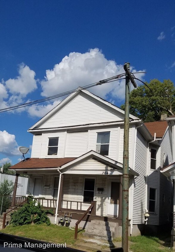 Foto principal - 704-706 Webster St