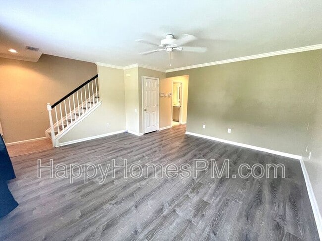 Building Photo - 3189 Queensgate Way