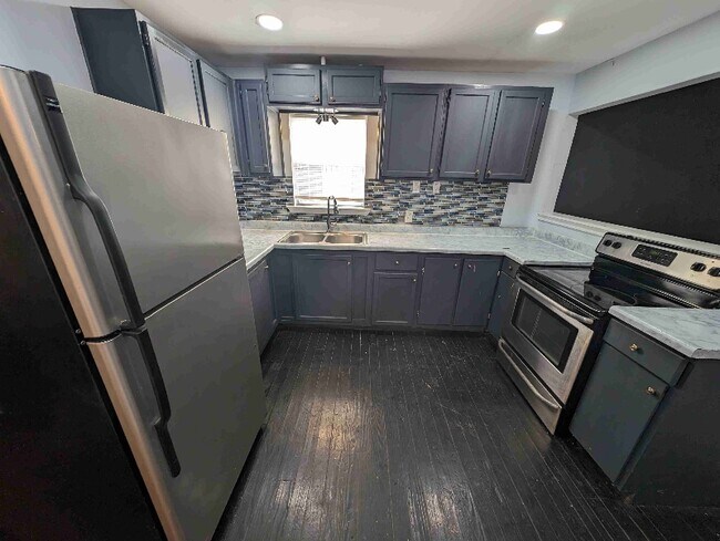 Photo - 339 W Bedford Ave House