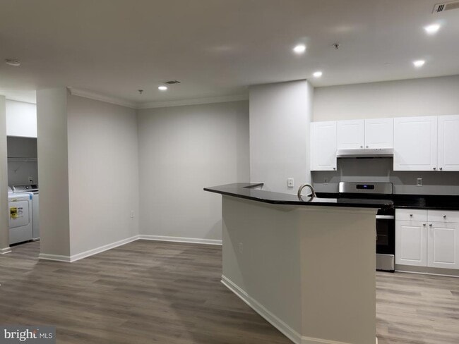 Building Photo - 11345 Aristotle Dr