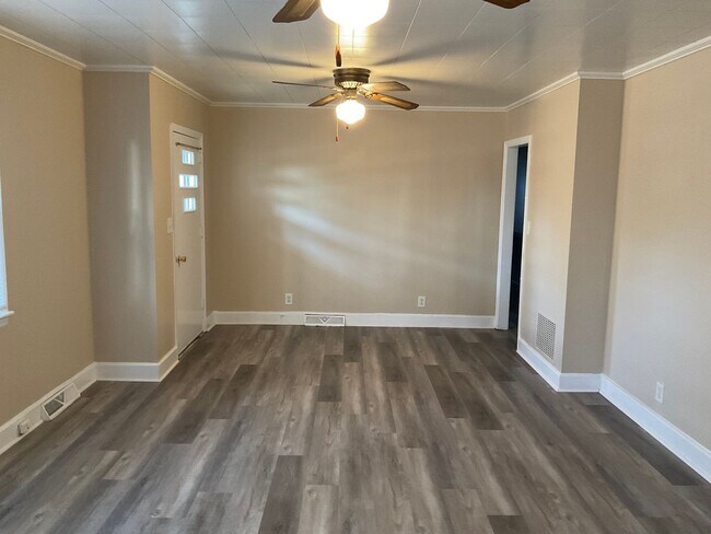 Foto del edificio - 3788 Maiden Hwy