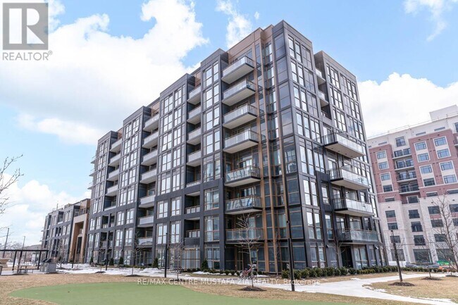 Photo du bâtiment - 2333 Khalsa Gate