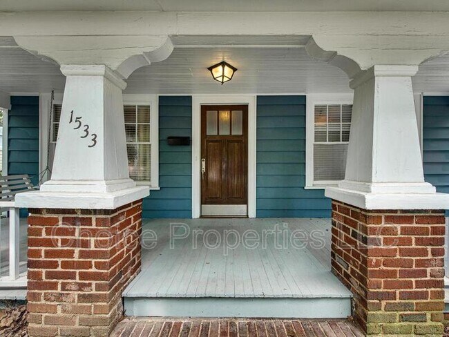 Foto del edificio - 1533 Thomas Ave