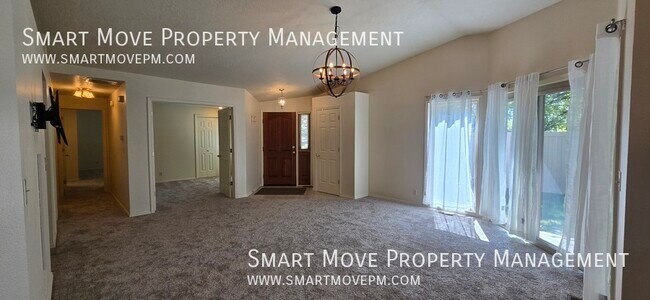 Foto del edificio - 3161 W Catalina Ln