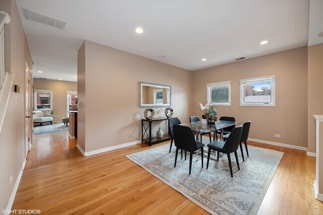 Foto del edificio - 424 W Armitage Ave