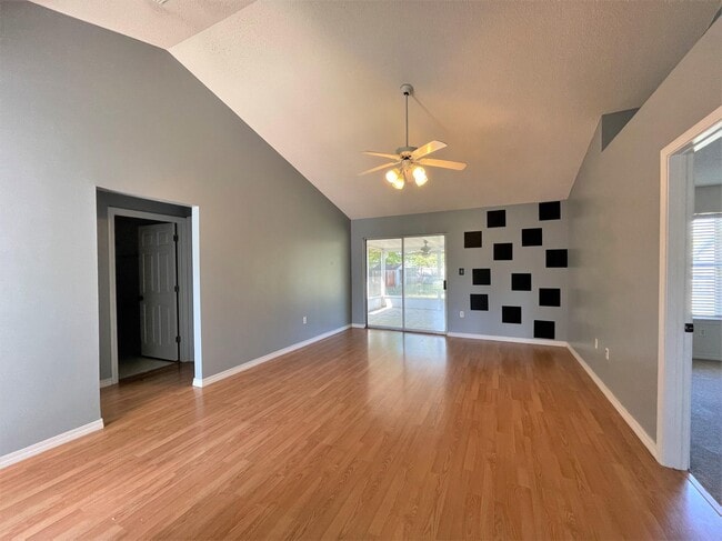 Building Photo - 4724 Connor Dr