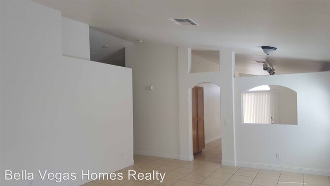 Building Photo - 7013 Golden Desert Ave