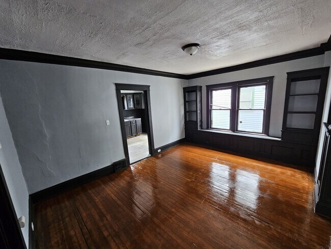 Foto del edificio - 11806 Parkview Ave