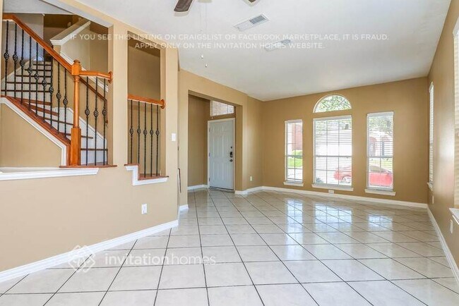 Foto del edificio - 6001 Pacer Ln