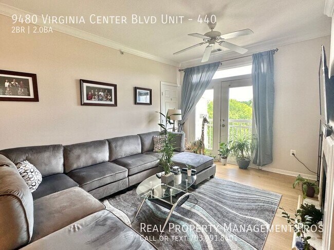 Building Photo - Stunning, Sun-filled Penthouse- Vienna Metro