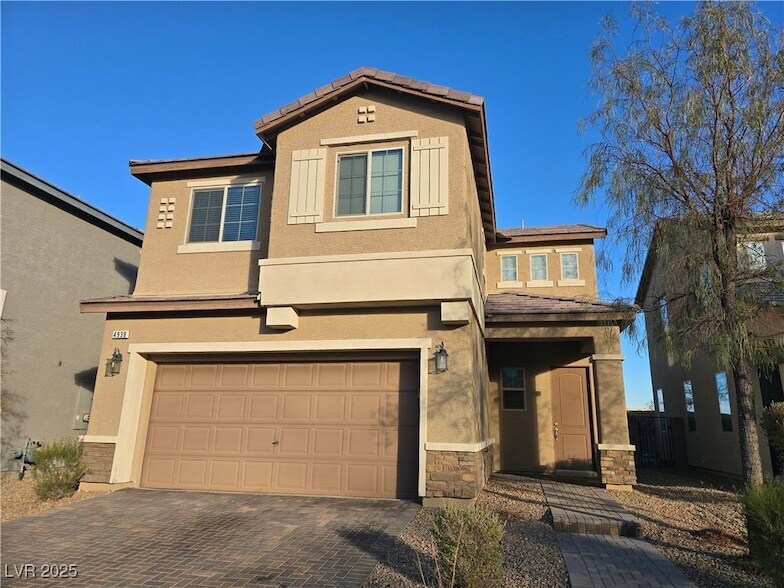 Foto principal - 4938 Guysborough St