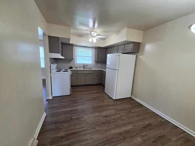 Building Photo - 516 Anniston Dr