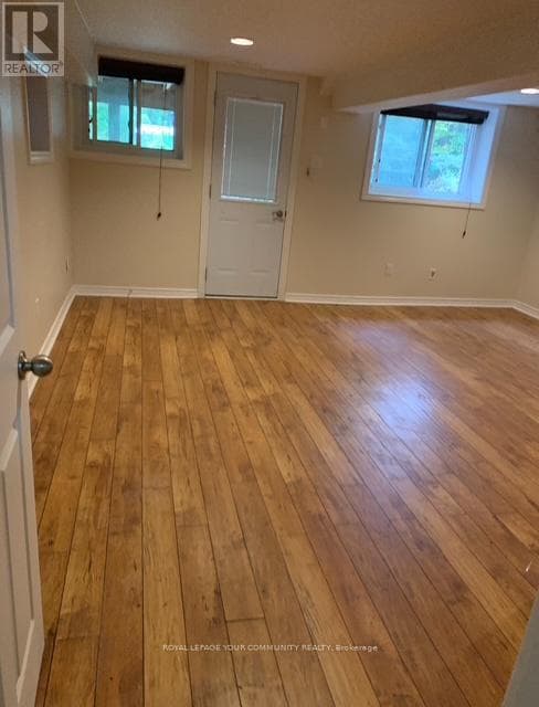 Building Photo - 96 Gurnett St