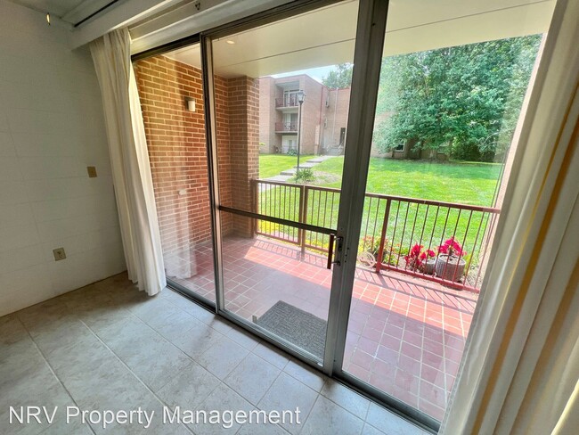 Foto del edificio - 2 br, 1 bath House - 900 #3 Brightwood Man...