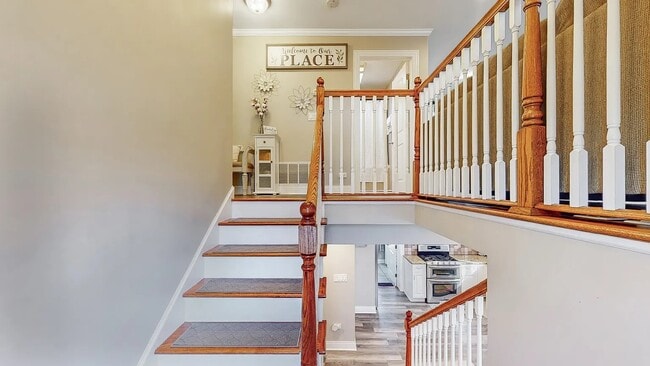 Building Photo - 717 Geneva Ave