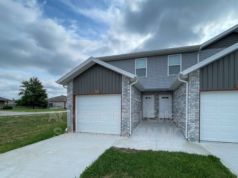 Foto principal - 752 Turner Ave
