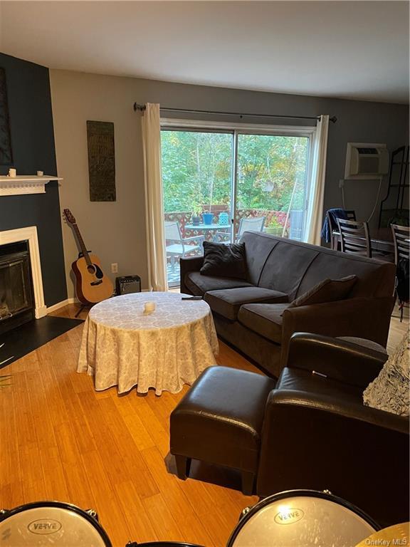 Building Photo - 32 Brookside Dr W