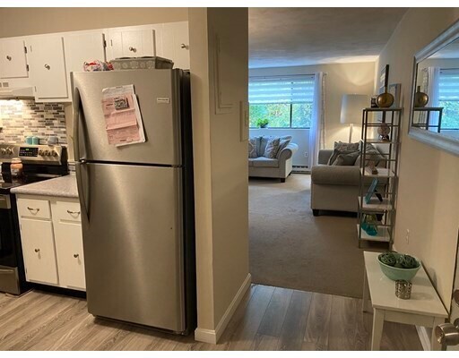 Foto del edificio - 65 Milliken Ave