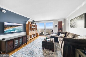 Building Photo - 226 W Rittenhouse Square