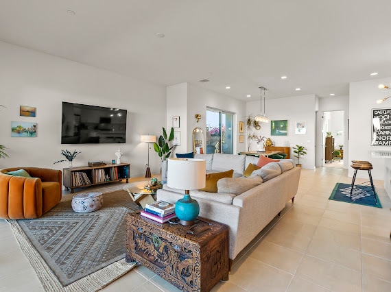 Living room - 3345 Ambassador Dr