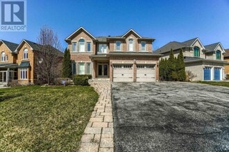 Building Photo - 24 Sandbanks Dr