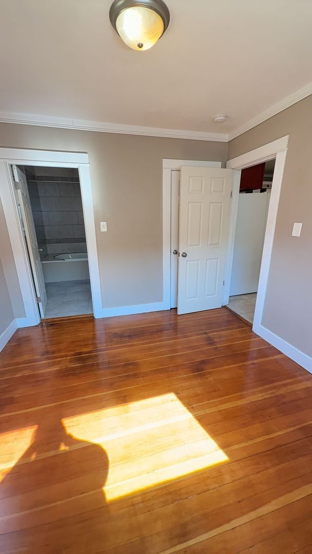 Building Photo - Cute 1bd 1ba, Pellet Stove, Fenced Front Yard