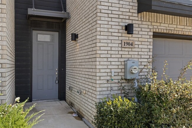 Photo - 1904 Bethlehem St Townhome