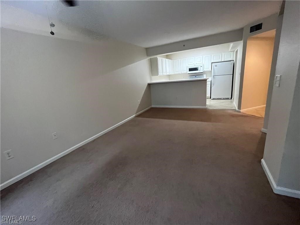 Primary Photo - 4149 Residence Drive