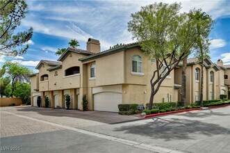 Building Photo - 8733 Red Brook Dr