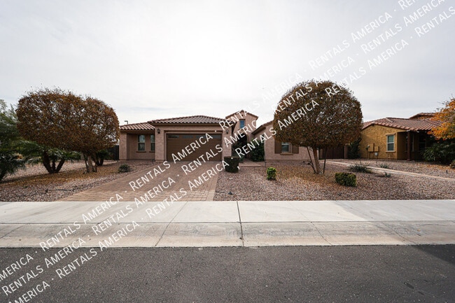 Building Photo - 3375 E Balsam Dr
