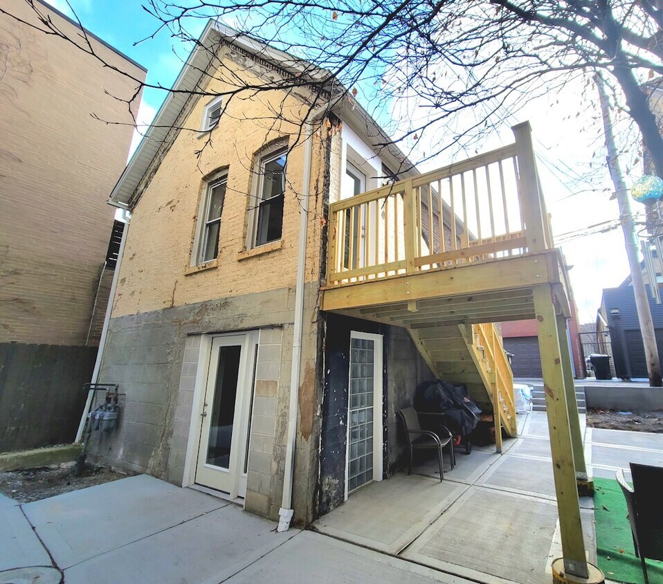 2021 W Shakespeare Ave Unit 1 HC, Chicago, IL 60647 Condo for Rent in