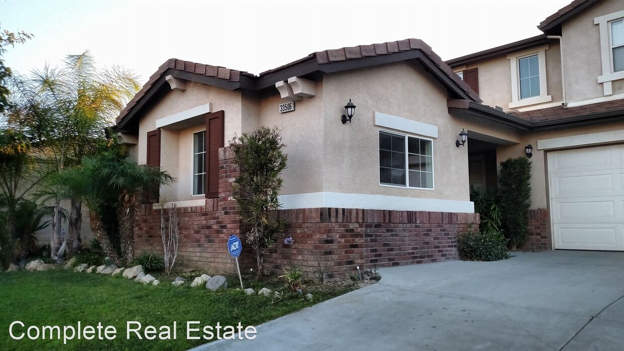 Primary Photo - 1 br, 1 bath House - 33506 Abbey Road